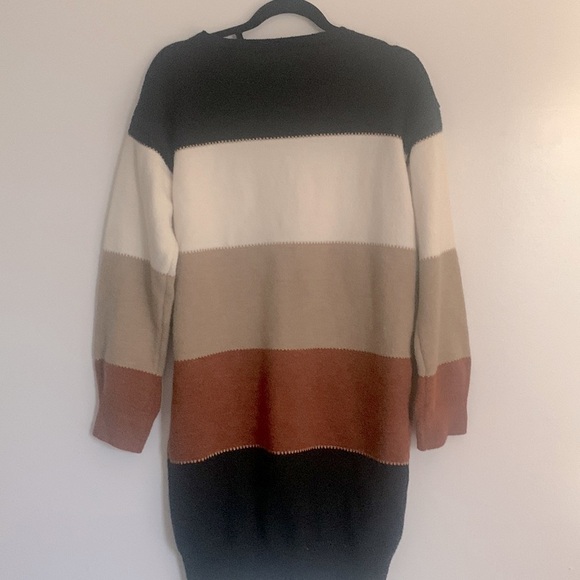 Sweater dress - Picture 10 of 10